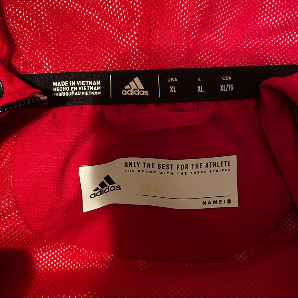 Louisville cardinals rain coat - Picture 3 of 3